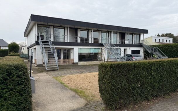 Appartementsgebouw te koop in Peer