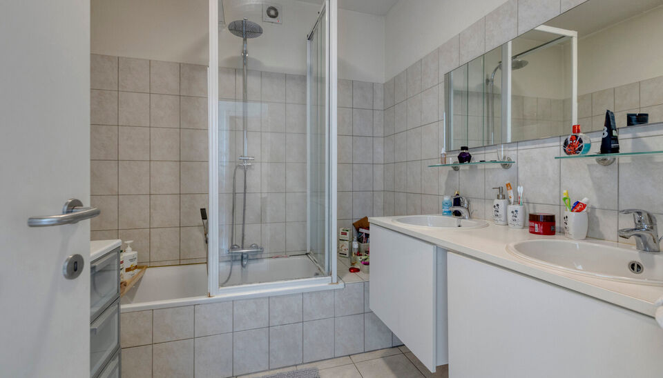 Appartementsgebouw te koop in Bree