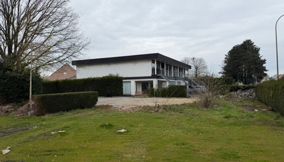 Appartementsgebouw te koop in Peer