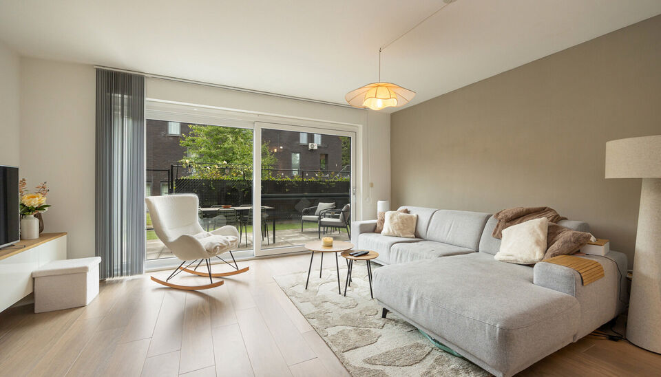 MODERNE NIEUWBOUW TUINVILLA MET 2 (UITBREIDBAAR TOT 3) SLAAPKAMERS, TERRAS EN INPANDIGE GARAGE TE GENK!

Deze tuinvilla maakt deel uit van het nieuwbouwproject 'Tuinvilla's - Voetbalhof - Noordlaan' gelegen te Genk (Winterslag). 
Natuur en winkels vind j