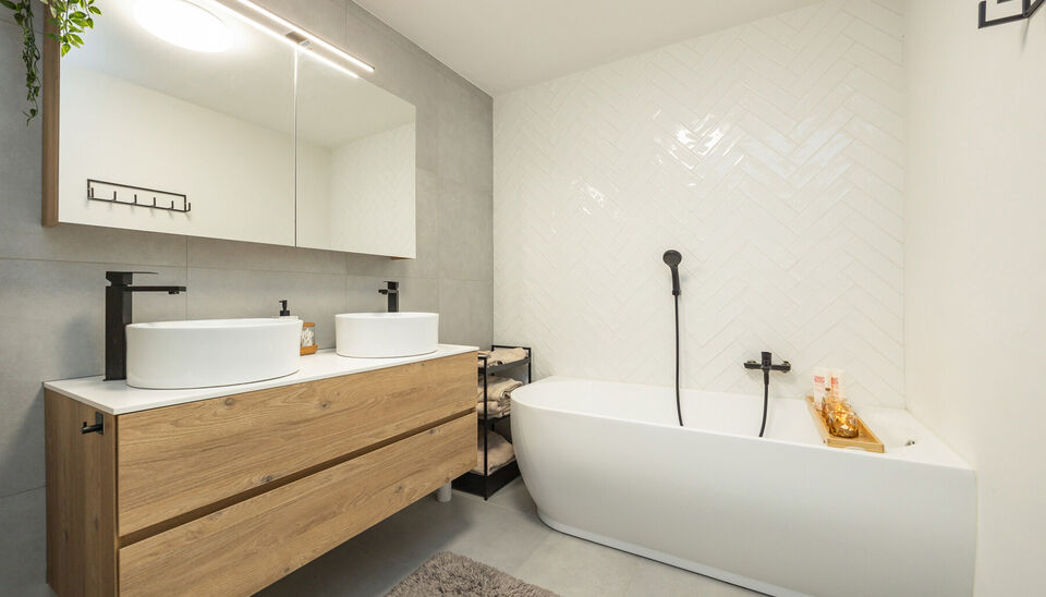 MODERNE NIEUWBOUW TUINVILLA MET 2 (UITBREIDBAAR TOT 3) SLAAPKAMERS, TERRAS EN INPANDIGE GARAGE TE GENK!

Deze tuinvilla maakt deel uit van het nieuwbouwproject 'Tuinvilla's - Voetbalhof - Noordlaan' gelegen te Genk (Winterslag). 
Natuur en winkels vind j