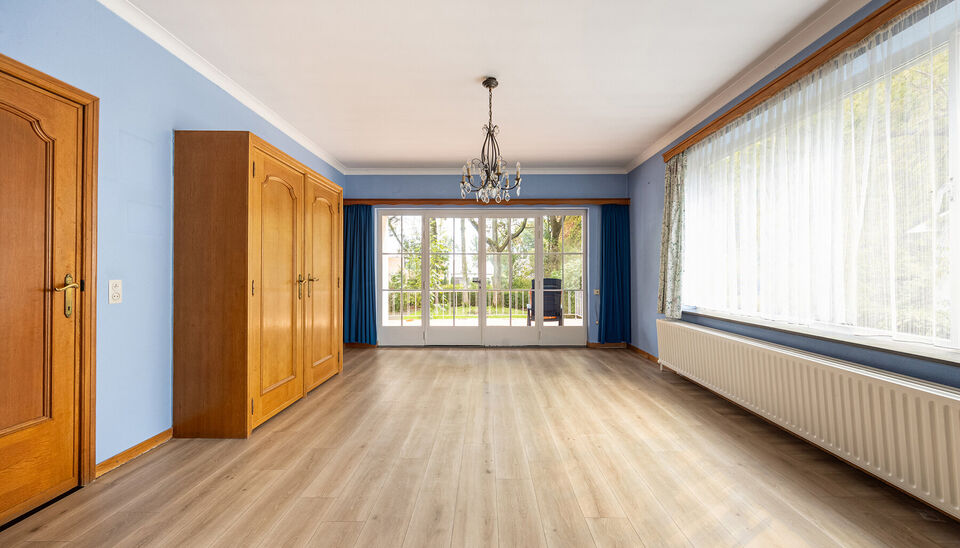 STIJLVOLLE GEZINSWONING (OB) MET 4 SLAAPKAMERS OP ZUID-OOSTELIJK GERICHT PERCEEL VAN 10A34CA IN EXCLUSIEVE RESIDENTI&Euml;LE VILLAWIJK TE HASSELT (HENEGAUWBERG)

In de meest exclusieve residenti&euml;le villawijk van Hasselt (ook &ldquo;Henegauwberg&rdquo; of "Henegauwwi