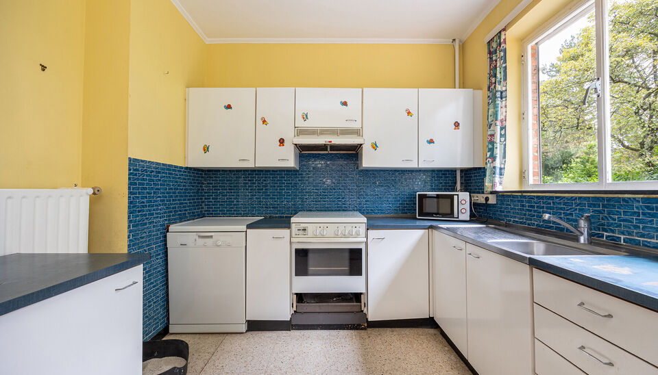 STIJLVOLLE GEZINSWONING (OB) MET 4 SLAAPKAMERS OP ZUID-OOSTELIJK GERICHT PERCEEL VAN 10A34CA IN EXCLUSIEVE RESIDENTI&Euml;LE VILLAWIJK TE HASSELT (HENEGAUWBERG)

In de meest exclusieve residenti&euml;le villawijk van Hasselt (ook &ldquo;Henegauwberg&rdquo; of "Henegauwwi