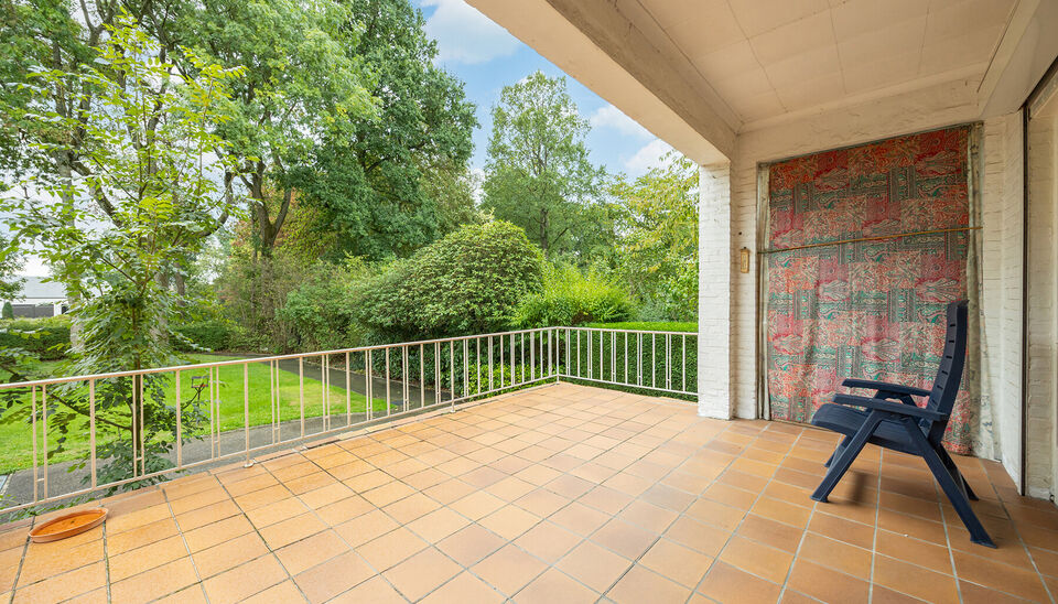 STIJLVOLLE GEZINSWONING (OB) MET 4 SLAAPKAMERS OP ZUID-OOSTELIJK GERICHT PERCEEL VAN 10A34CA IN EXCLUSIEVE RESIDENTI&Euml;LE VILLAWIJK TE HASSELT (HENEGAUWBERG)

In de meest exclusieve residenti&euml;le villawijk van Hasselt (ook &ldquo;Henegauwberg&rdquo; of "Henegauwwi