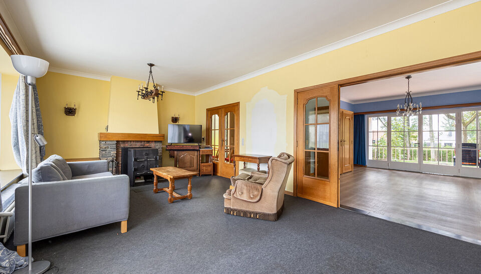 STIJLVOLLE GEZINSWONING (OB) MET 4 SLAAPKAMERS OP ZUID-OOSTELIJK GERICHT PERCEEL VAN 10A34CA IN EXCLUSIEVE RESIDENTI&Euml;LE VILLAWIJK TE HASSELT (HENEGAUWBERG)

In de meest exclusieve residenti&euml;le villawijk van Hasselt (ook &ldquo;Henegauwberg&rdquo; of "Henegauwwi