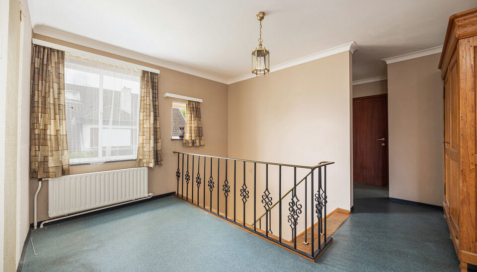 STIJLVOLLE GEZINSWONING (OB) MET 4 SLAAPKAMERS OP ZUID-OOSTELIJK GERICHT PERCEEL VAN 10A34CA IN EXCLUSIEVE RESIDENTI&Euml;LE VILLAWIJK TE HASSELT (HENEGAUWBERG)

In de meest exclusieve residenti&euml;le villawijk van Hasselt (ook &ldquo;Henegauwberg&rdquo; of "Henegauwwi