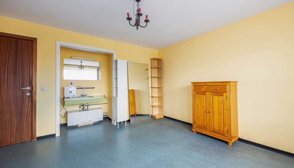 STIJLVOLLE GEZINSWONING (OB) MET 4 SLAAPKAMERS OP ZUID-OOSTELIJK GERICHT PERCEEL VAN 10A34CA IN EXCLUSIEVE RESIDENTI&Euml;LE VILLAWIJK TE HASSELT (HENEGAUWBERG)

In de meest exclusieve residenti&euml;le villawijk van Hasselt (ook &ldquo;Henegauwberg&rdquo; of "Henegauwwi