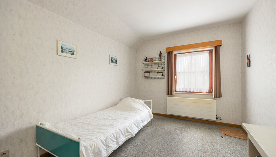 RUIME EN GOED GELEGEN GEZINSWONING MET 6 SLAAPKAMERS OP RUIM EN BREED PERCEEL VAN 07A48CA TE HASSELT!

Deze woning is gelegen in een rustige buurt te Kermt (Hasselt). Een ligging die een vlotte verbinding met het centrum van Hasselt heeft en die omliggend