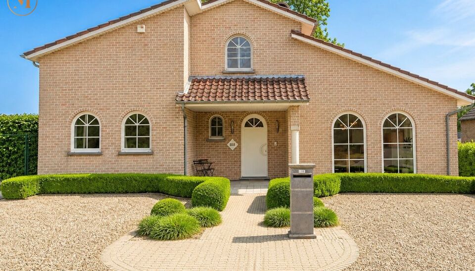 PERFECT ONDERHOUDEN, GELIJKVLOERSE GEZINSWONING MET EXTRA KAMERS OP ZOLDER, INPANDIGE GARAGE EN ZEER GOED GUNSTIG EPC OP EEN RUIM PERCEEL VAN&nbsp;11A30CA TE OUDSBERGEN (OPGLABBEEK)

Welkom in de Voerstraat 19 in Oudsbergen (Opglabbeek), waar deze bijzonder r