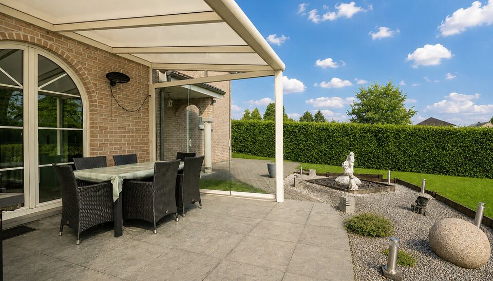 PERFECT ONDERHOUDEN, GELIJKVLOERSE GEZINSWONING MET EXTRA KAMERS OP ZOLDER, INPANDIGE GARAGE EN ZEER GOED GUNSTIG EPC OP EEN RUIM PERCEEL VAN&nbsp;11A30CA TE OUDSBERGEN (OPGLABBEEK)

Welkom in de Voerstraat 19 in Oudsbergen (Opglabbeek), waar deze bijzonder r